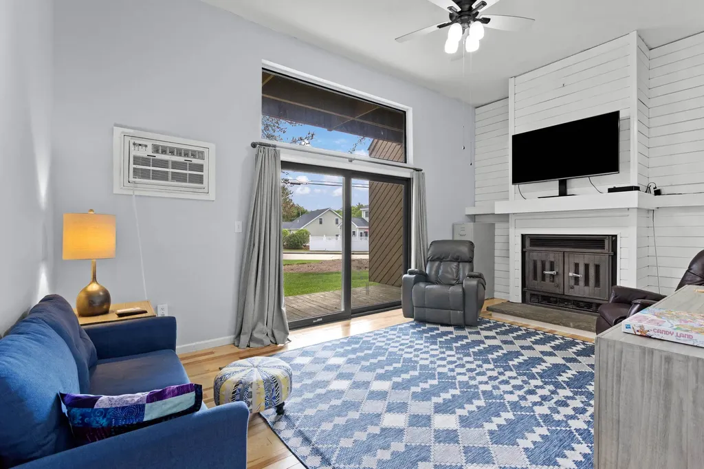 4 Clinton Court Merrimack NH 03054