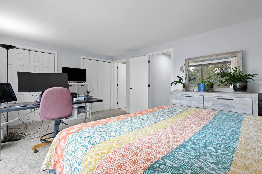 4 Clinton Court Merrimack NH 03054