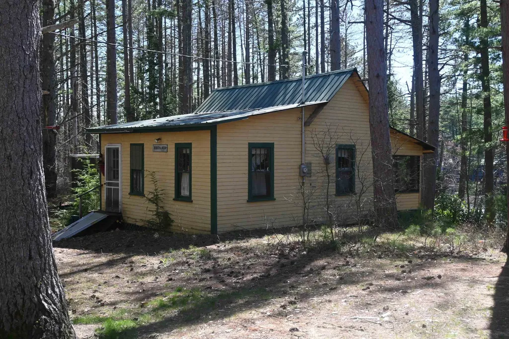 55 61 Dimond Lane Warner NH 03278