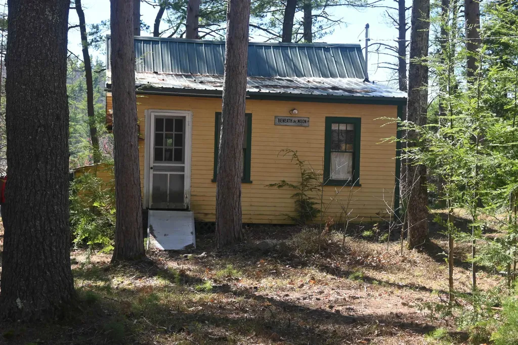 55 61 Dimond Lane Warner NH 03278