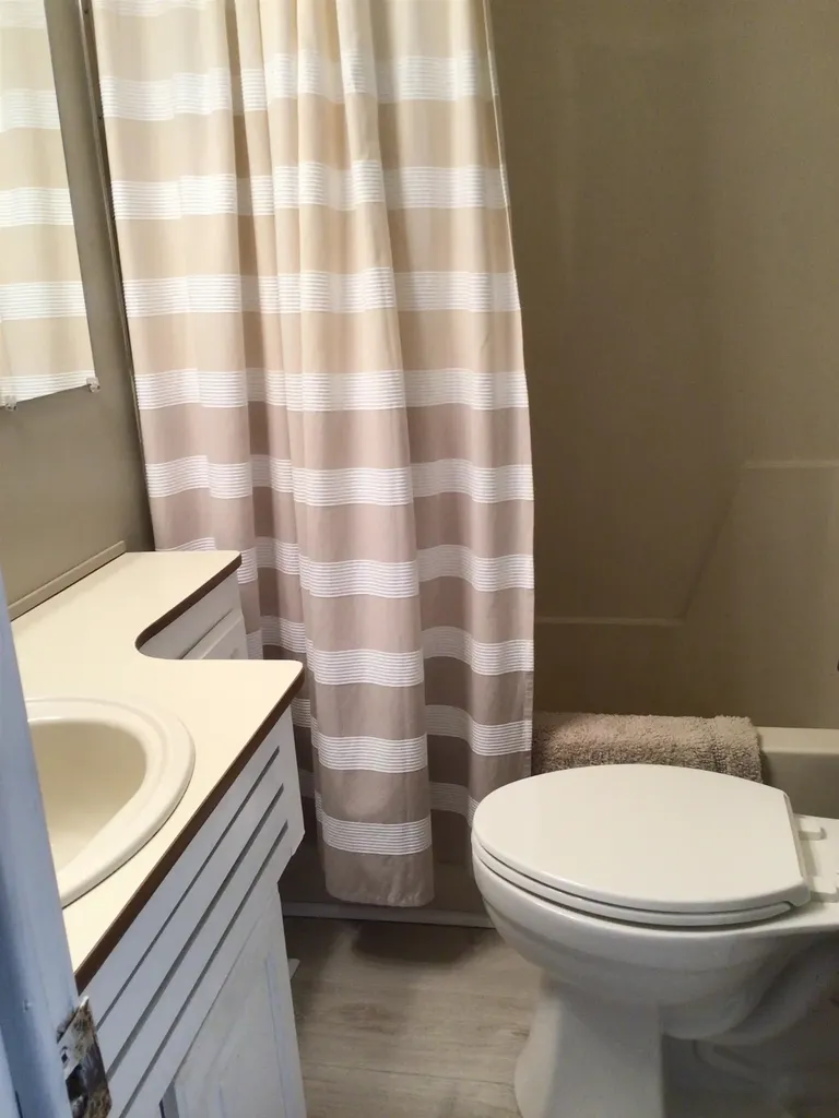 20 Eagle Lane South Hero VT 05486