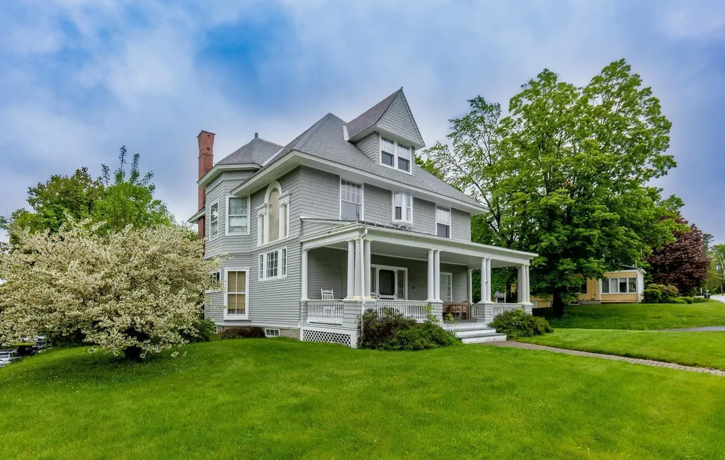 27 Shaker Hill Road Enfield NH 03748