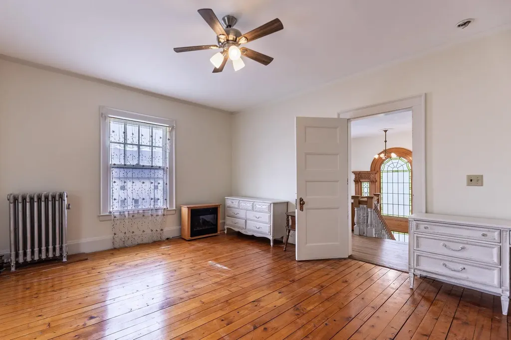 27 Shaker Hill Road Enfield NH 03748