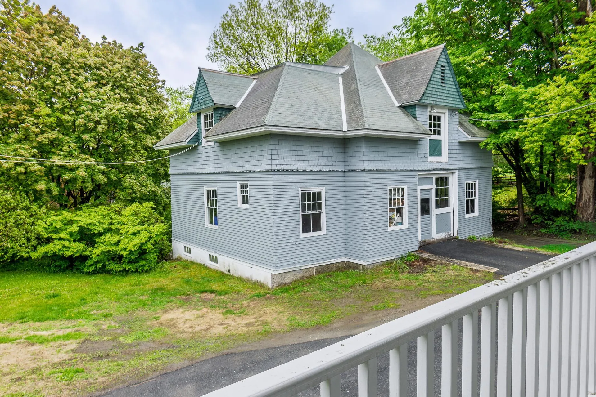 27 Shaker Hill Road Enfield NH 03748