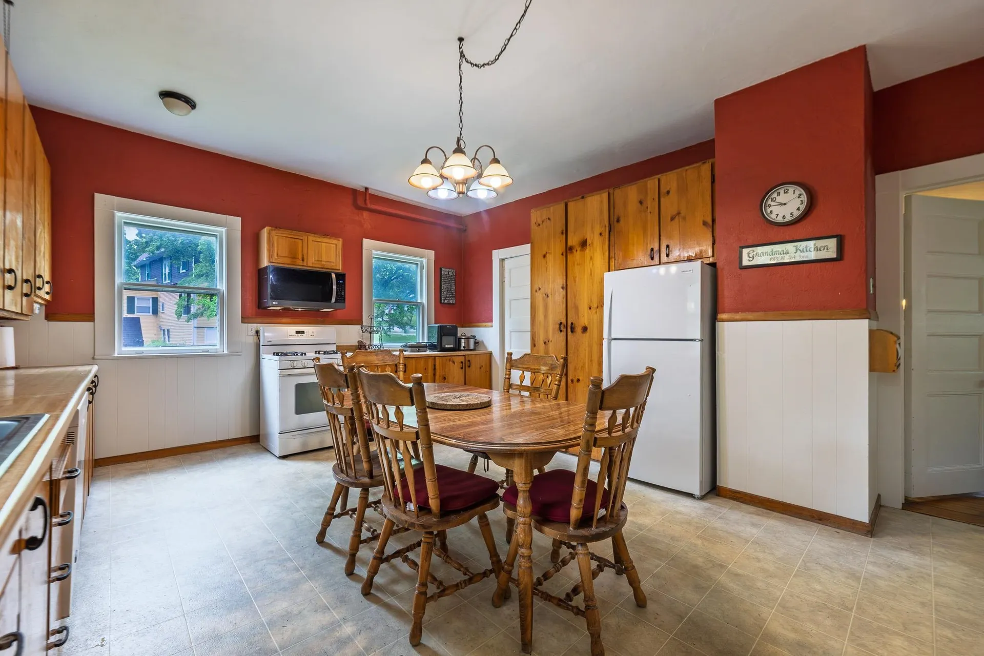 27 Shaker Hill Road Enfield NH 03748