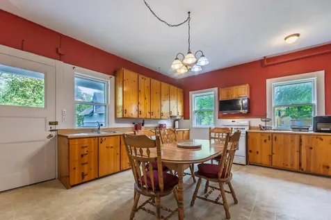 27 Shaker Hill Road Enfield NH 03748