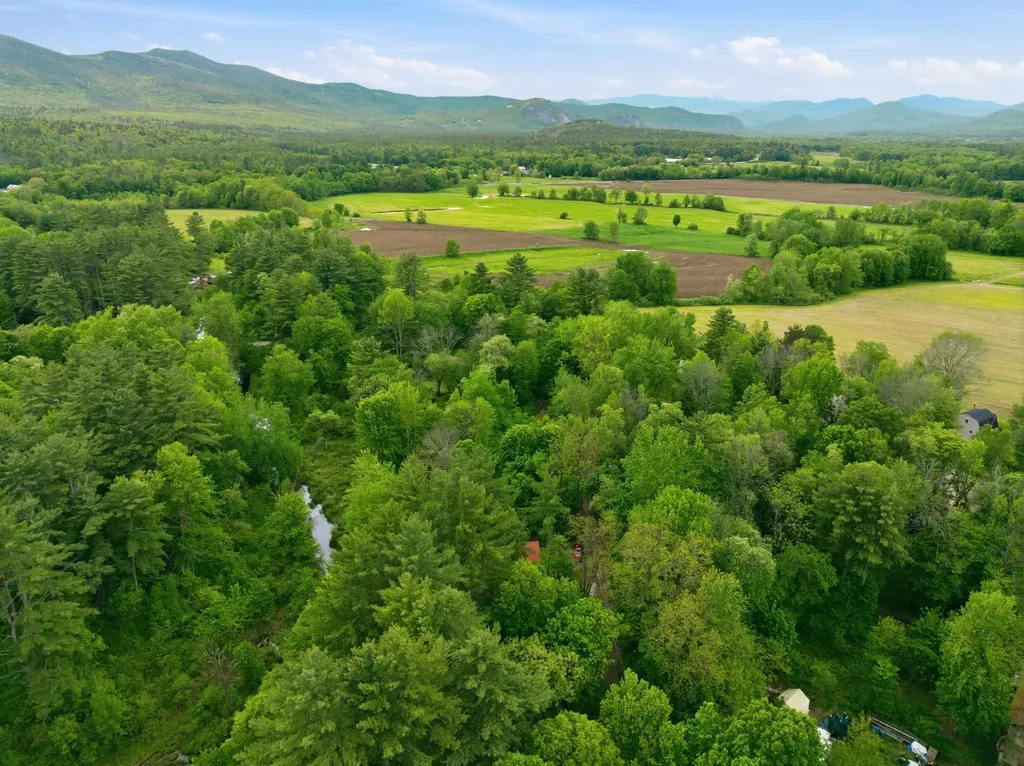 30 Moat Brook Drive Conway NH 03818