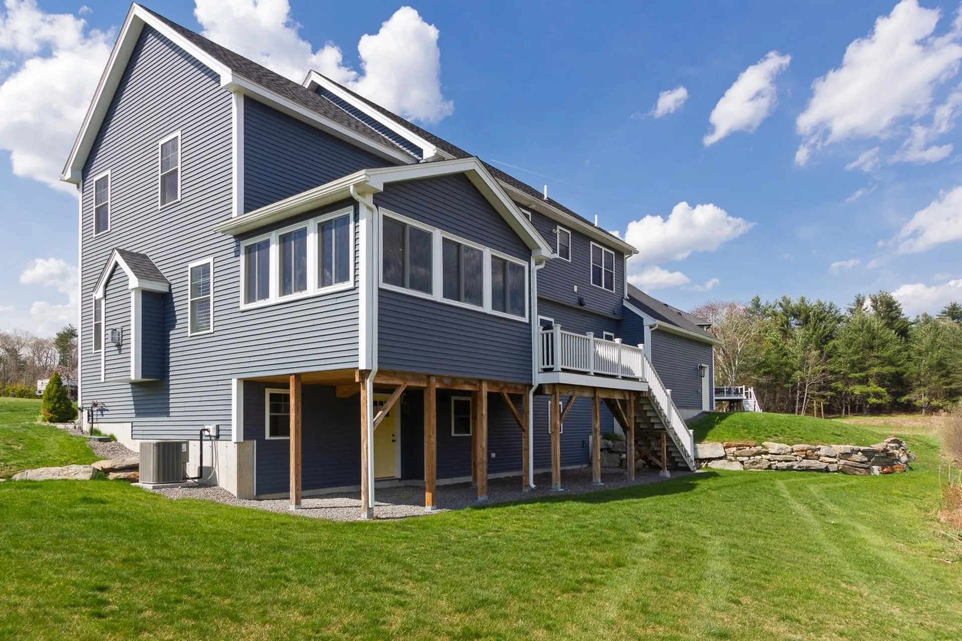 18 Caymus Ridge Salem NH 03079