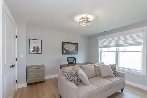 18 Caymus Ridge Salem NH 03079