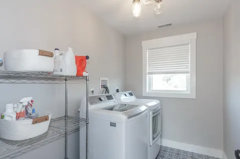 18 Caymus Ridge Salem NH 03079