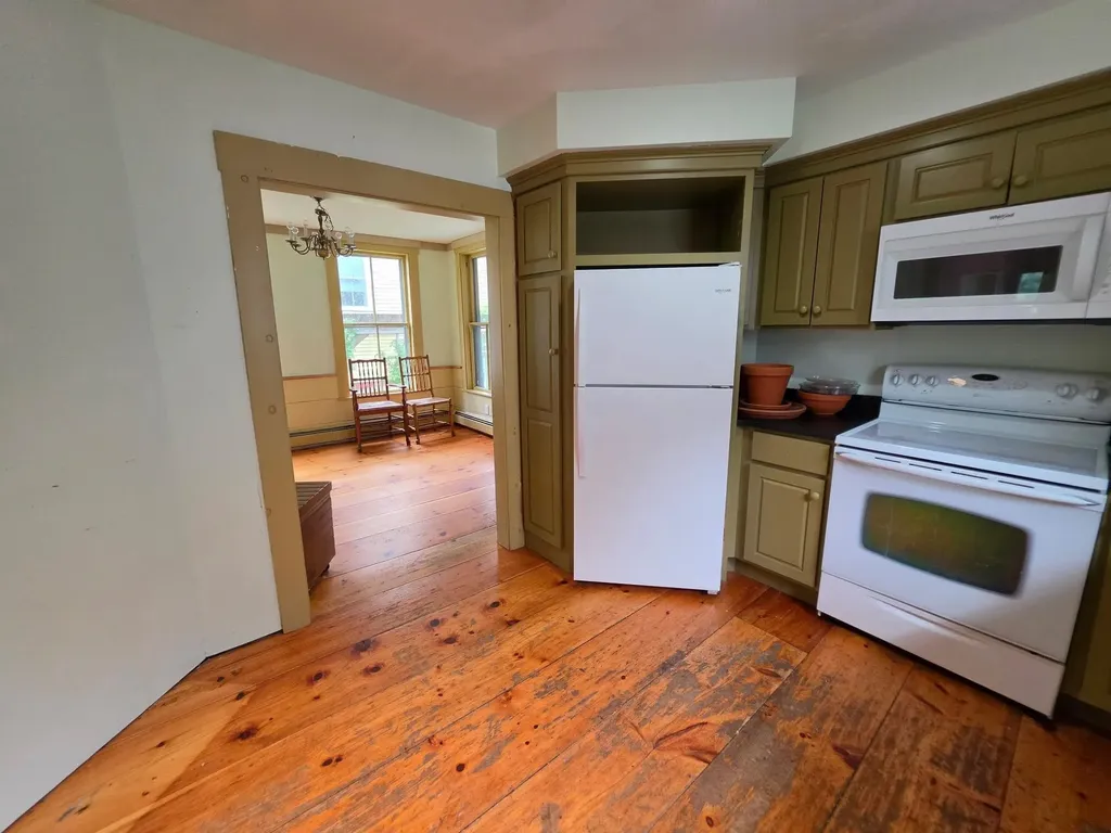27 Linden Street Exeter NH 03833