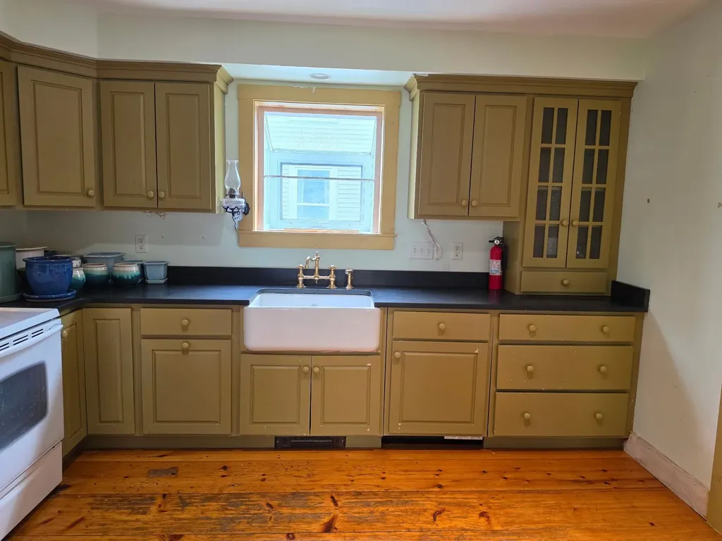 27 Linden Street Exeter NH 03833
