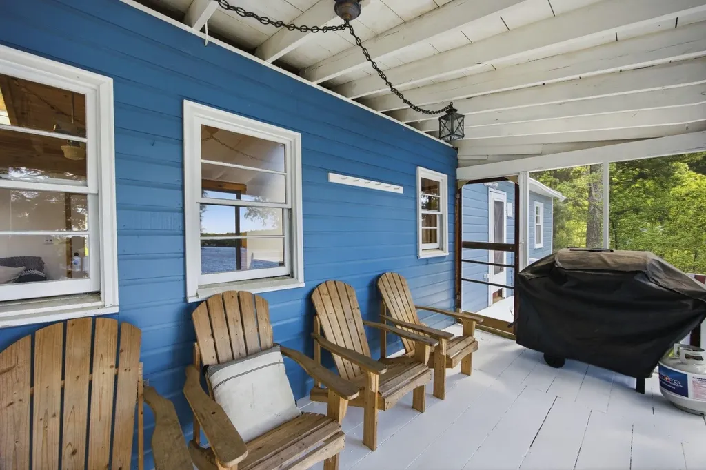 310 Hemlock Drive Gilmanton NH 03237