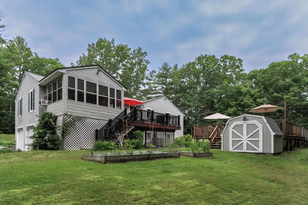 59 Whipplewill Road New Boston NH 03070