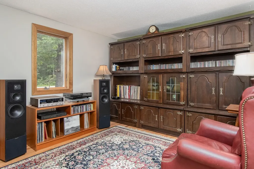 59 Whipplewill Road New Boston NH 03070