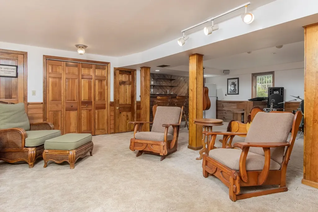 59 Whipplewill Road New Boston NH 03070