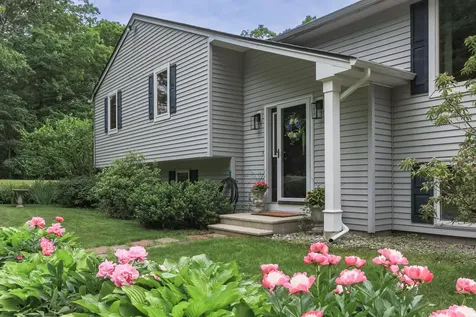 59 Whipplewill Road New Boston NH 03070