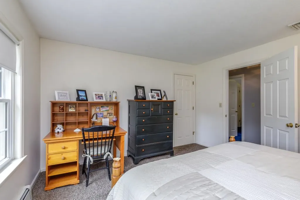 3 Aberdeen St Street Windham NH 03087