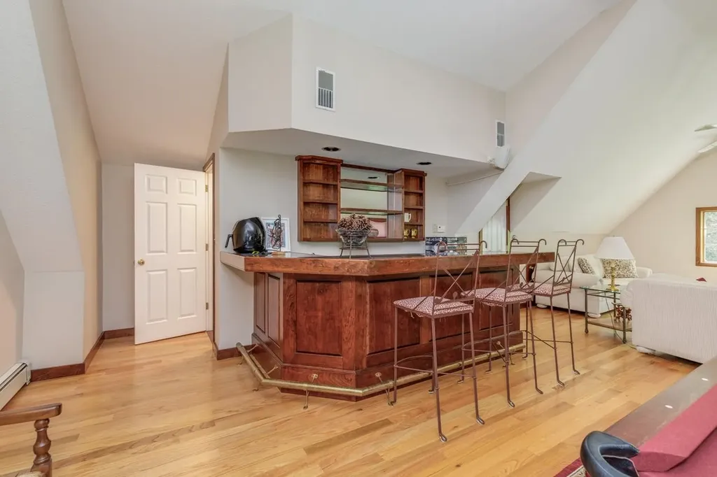 3 Aberdeen St Street Windham NH 03087