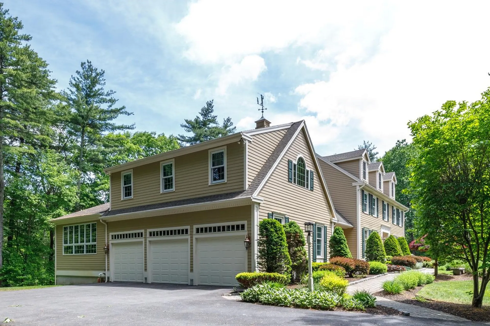 3 Aberdeen St Street Windham NH 03087