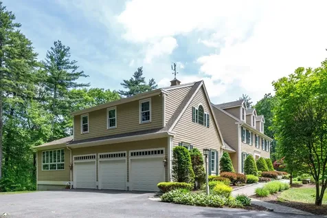3 Aberdeen St Street Windham NH 03087