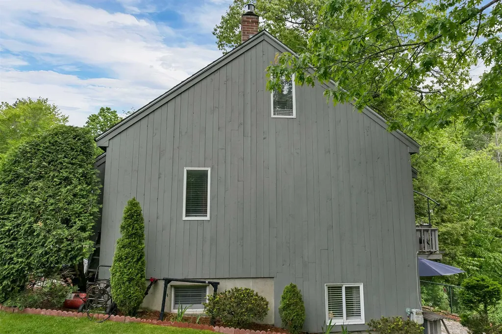 6 Cumberland Road Gilford NH 03249