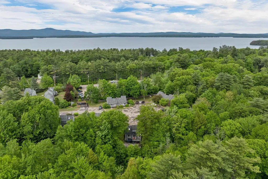 6 Cumberland Road Gilford NH 03249