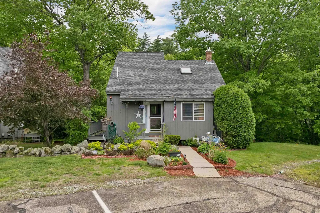 6 Cumberland Road Gilford NH 03249