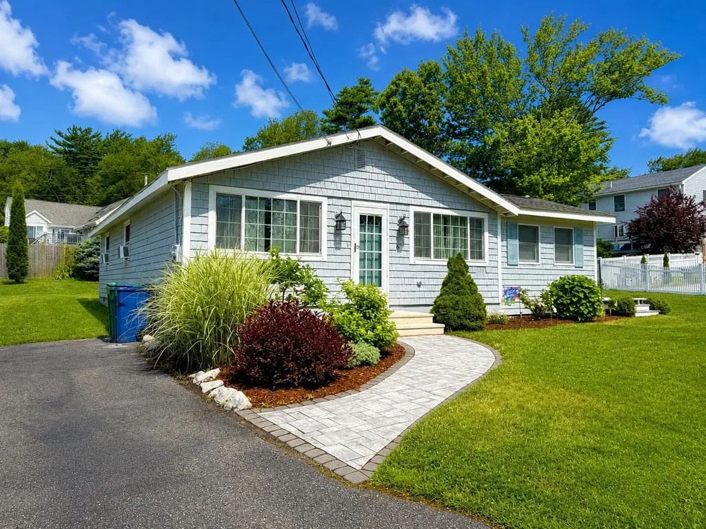 6 Willow Lane Hampton NH 03842
