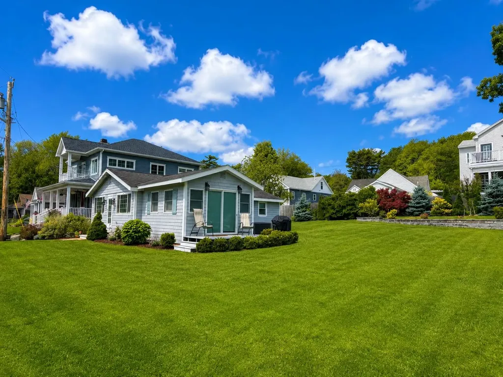 6 Willow Lane Hampton NH 03842