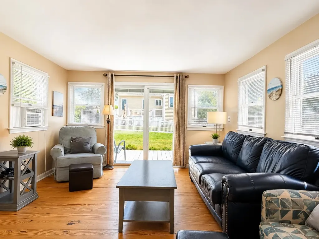 6 Willow Lane Hampton NH 03842