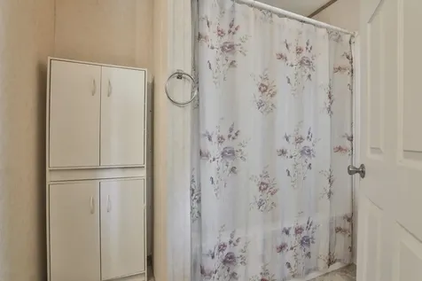 7 Pearl Court Merrimack NH 03054