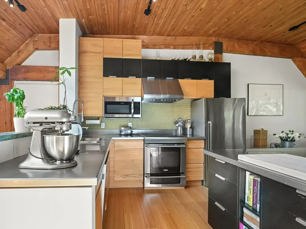 125 Redrock Drive Burlington VT 05401