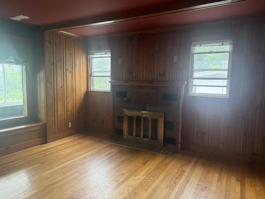 63 Highland Avenue Newport City VT 05855