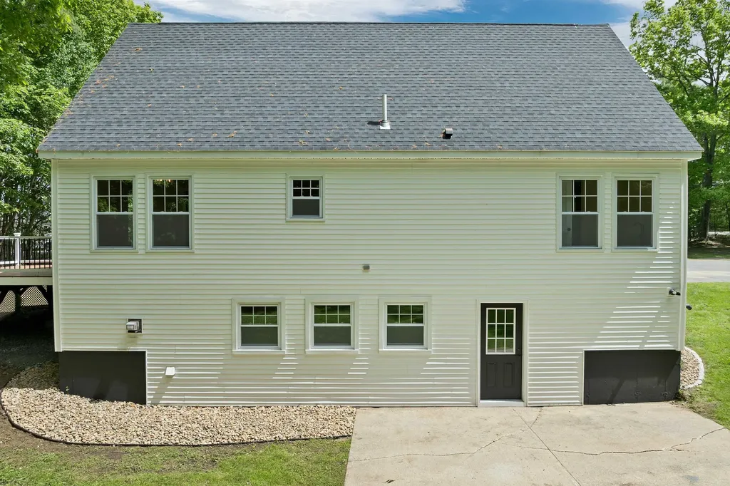 260 Center Hill Road Epsom NH 03234