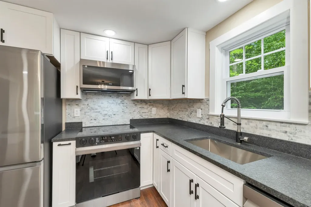 260 Center Hill Road Epsom NH 03234
