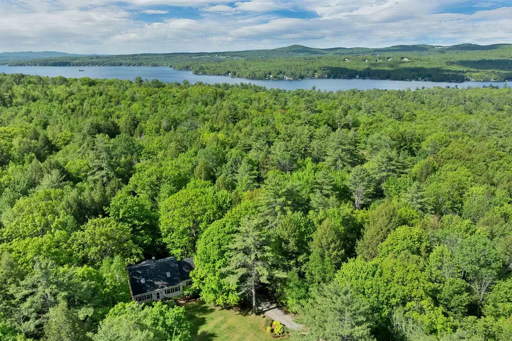 490 Meredith Center Road Laconia NH 03246