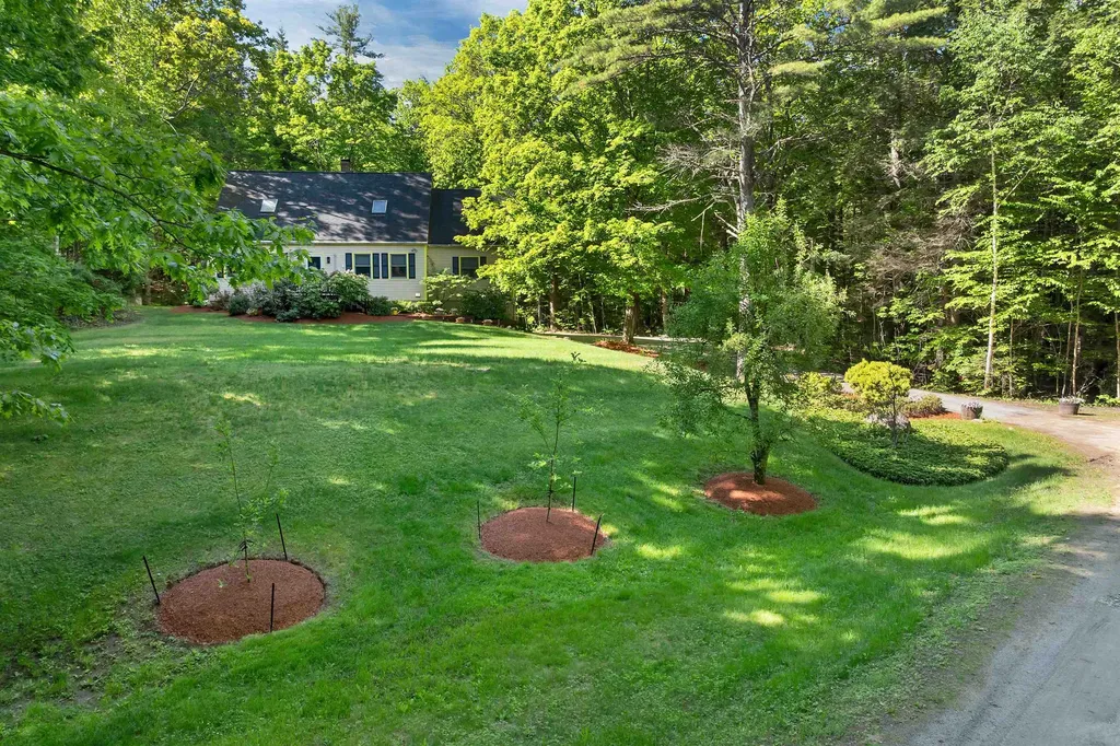 490 Meredith Center Road Laconia NH 03246