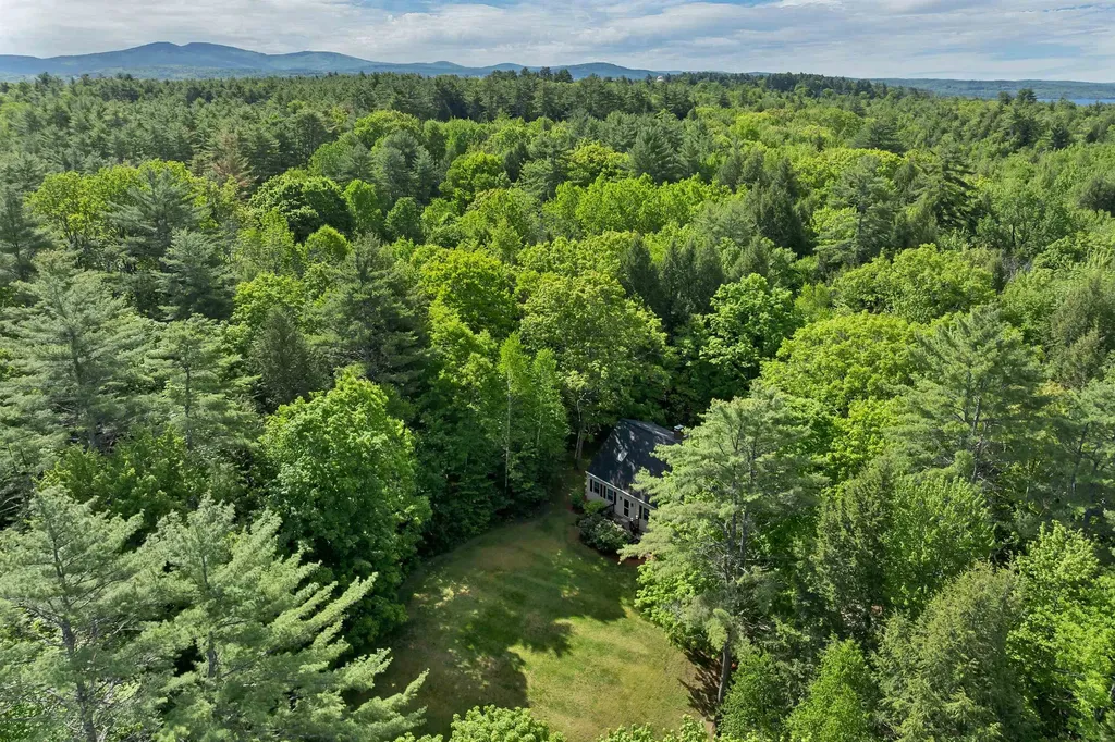 490 Meredith Center Road Laconia NH 03246