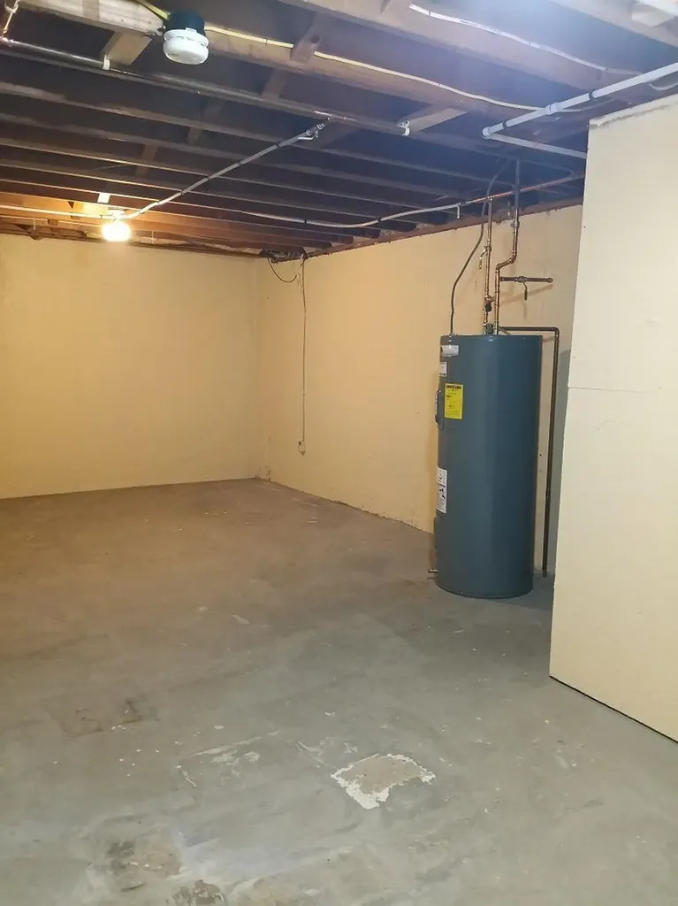 40 Brookside Drive Brattleboro VT 05301