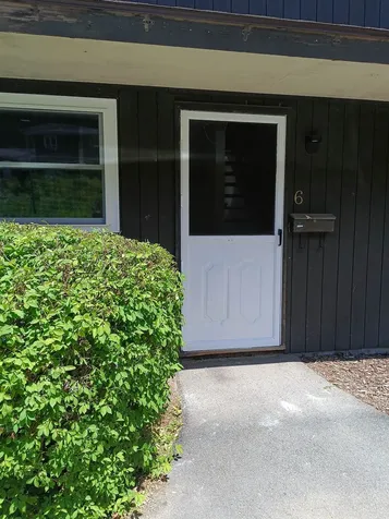40 Brookside Drive Brattleboro VT 05301
