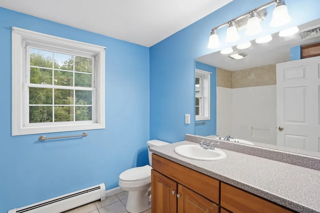 2 Red Sox Lane Raymond NH 03077