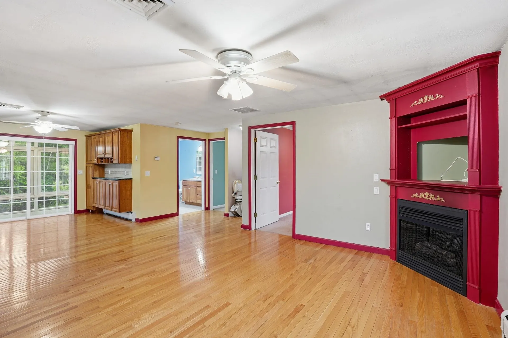 2 Red Sox Lane Raymond NH 03077