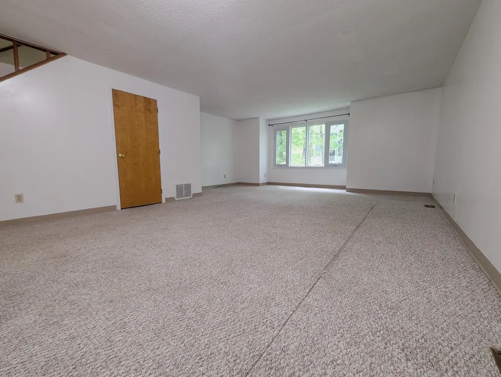 54 Merrimack Drive Merrimack NH 03054