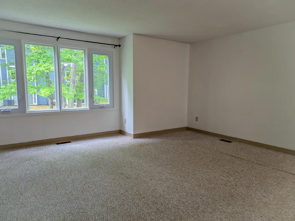 54 Merrimack Drive Merrimack NH 03054