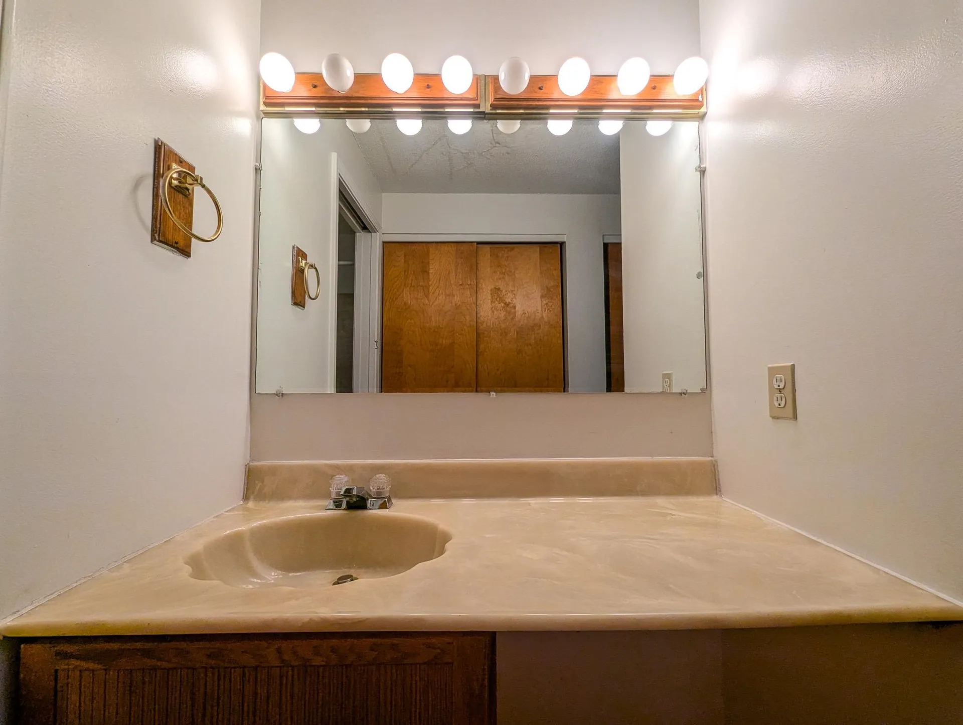 54 Merrimack Drive Merrimack NH 03054
