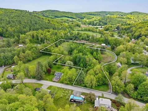 61 Academy Circle Highway Woodstock VT 05071