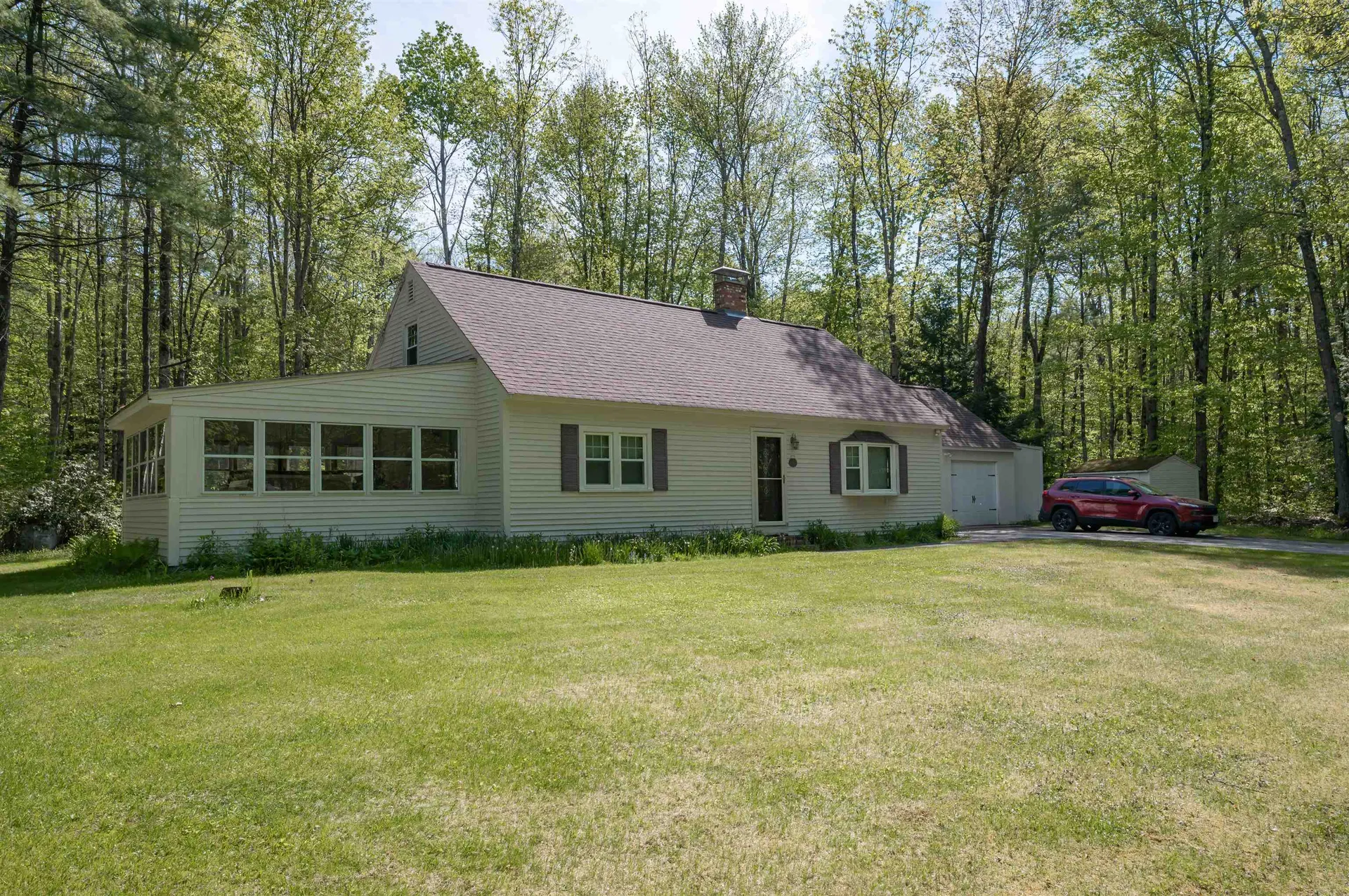 186 Old Bennington Road Greenfield NH 03047