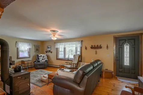 186 Old Bennington Road Greenfield NH 03047