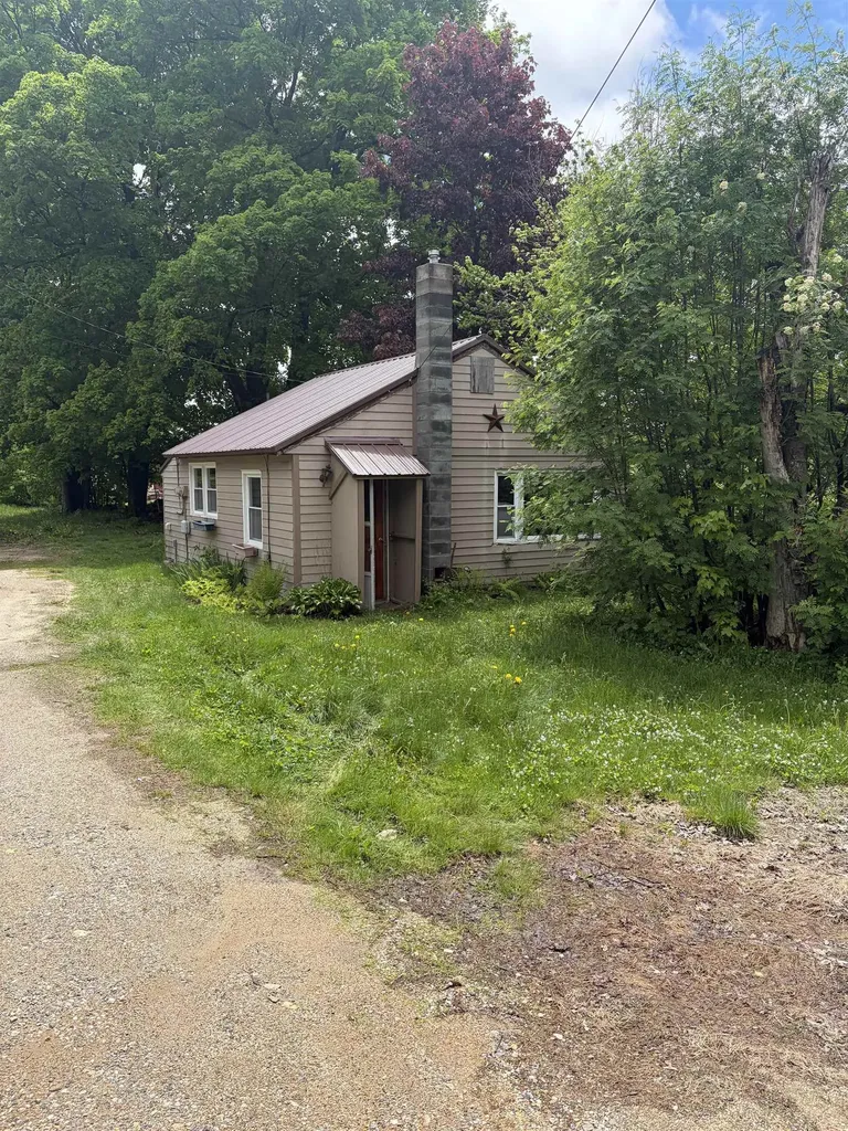 190 Leavitt Road Belmont NH 03220
